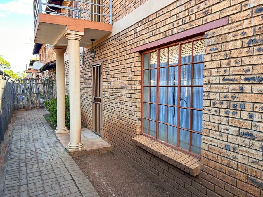 2 Bedroom Property for Sale in Die Bult North West